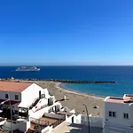 Penthouse Of Views Cristianos 로스크리스티아노스