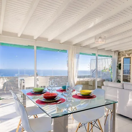 Penthouse Of Views Cristianos