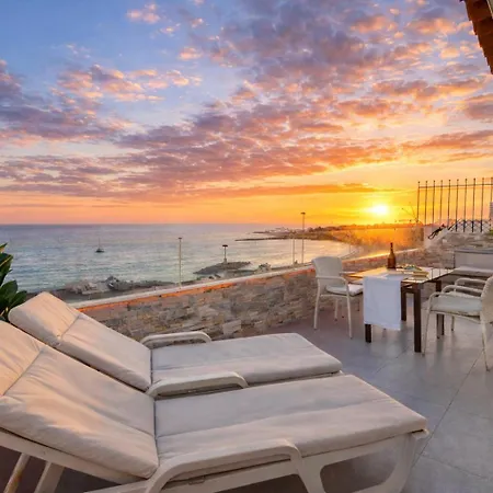 Penthouse Of Views Cristianos Apartmán *