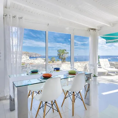 Penthouse Of Views Cristianos 로스크리스티아노스